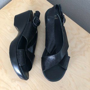 dansko jacinda black